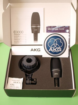 akg2.jpg