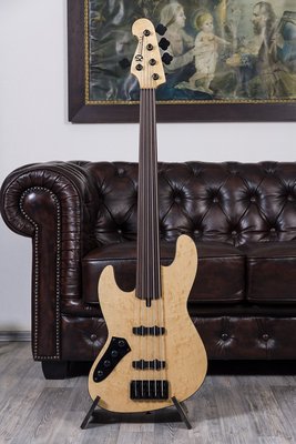 fretless.jpg