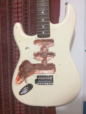 Fender-strat-MIM - 1.jpg