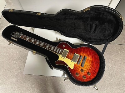 Heritage 150 almond burst.jpg