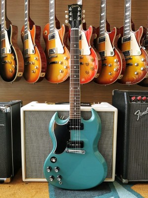 Gibson SG Special Left Hand 2023 - Faded Pelham Blue.jpg