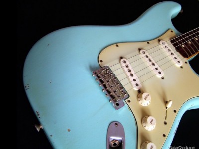 490-Fender-Stratocaster.normal.jpg